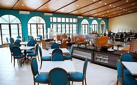 Ole Suite Hotel  2*